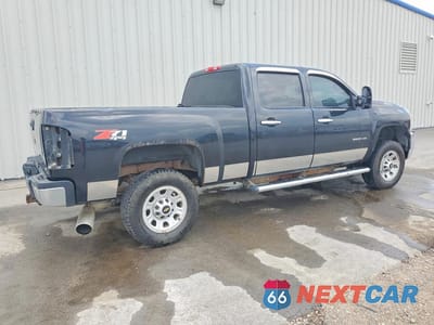Trzecie zdjęcie samochodu z tyłu: 2013 CHEVROLET SILVERADO K2500 HEAVY DUTY LT VIN:1GC1KXC80DF155787 - miniatura