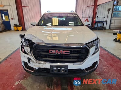 Piąte zdjęcie samochodu w środku: 2022 GMC TERRAIN SLE VIN:3GKALTEV8NL145450 - miniatura