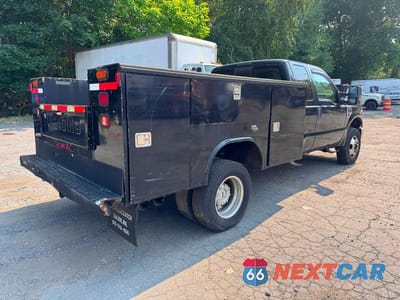 Czwarte zdjęcie samochodu z boku: 2008 FORD F350 SUPER DUTY VIN:1FDWX37R08EA55845 - miniatura