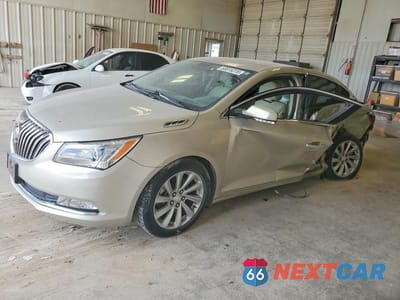 2016 BUICK LACROSSE 1G4GB5G36GF205301 - główne zdjęcie licytacji z USA - miniatura