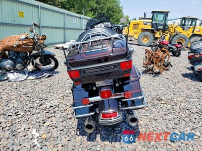 Czwarte zdjęcie samochodu z boku: 2011 HARLEY-DAVIDSON FLHTCU VIN:1HD1FC416BB623300 - miniatura