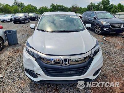 Piąte zdjęcie samochodu w środku: 2022 HONDA HR-V LX VIN:3CZRU6H39NM723843 - miniatura