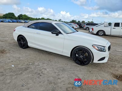 Czwarte zdjęcie samochodu z boku: 2017 MERCEDES-BENZ C 300 VIN:WDDWK4JB6HF518379 - miniatura