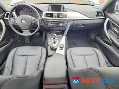 Zdjęcie 8 z 12 samochodu: 2013 BMW 328 VIN:WBA3B5G58DNS03195 - miniatura