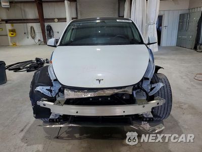 Piąte zdjęcie samochodu w środku: 2025 TESLA MODEL Y VIN:7SAYGDED1SF231739 - miniatura