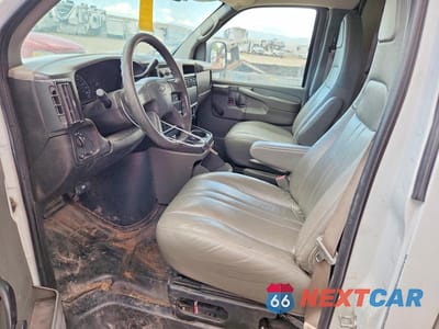 Zdjęcie 7 z 12 samochodu: 2007 CHEVROLET EXPRESS G3500 VIN:1GBHG31U971179777 - miniatura