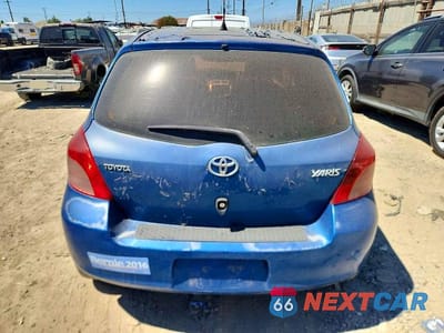 Zdjęcie 6 z 12 samochodu: 2008 TOYOTA YARIS BASE VIN:JTDJT923X85158223 - miniatura