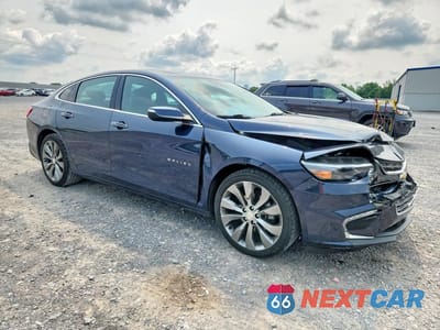 Czwarte zdjęcie samochodu z boku: 2017 CHEVROLET MALIBU PREMIER VIN:1G1ZH5SX2HF114770 - miniatura