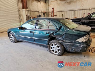 Drugie zdjęcie samochodu z przodu: 2002 MERCEDES-BENZ C 240 VIN:WDBRF61J42E009059 - miniatura