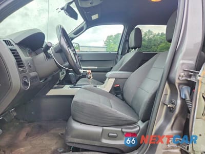 Zdjęcie 7 z 13 samochodu: 2012 FORD ESCAPE XLT VIN:1FMCU9D77CKB89070 - miniatura