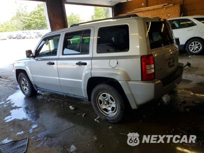 Drugie zdjęcie samochodu z przodu: 2008 JEEP PATRIOT SPORT VIN:1J8FF28W98D530557 - miniatura
