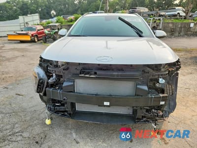 Piąte zdjęcie samochodu w środku: 2025 HYUNDAI KONA SEL VIN:KM8HBCABXSU185955 - miniatura