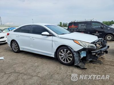 Czwarte zdjęcie samochodu z boku: 2017 HYUNDAI SONATA SPORT VIN:5NPE34AF7HH584144 - miniatura