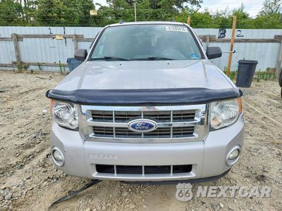 Piąte zdjęcie samochodu w środku: 2012 FORD ESCAPE XLT VIN:1FMCU9DG9CKA97829 - miniatura
