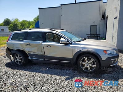 Czwarte zdjęcie samochodu z boku: 2015 VOLVO XC70 T6 PLATINUM VIN:YV4902NM6F1218538 - miniatura