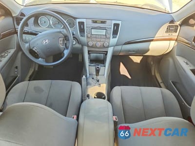 Zdjęcie 8 z 13 samochodu: 2009 HYUNDAI SONATA GLS VIN:5NPET46C19H568831 - miniatura