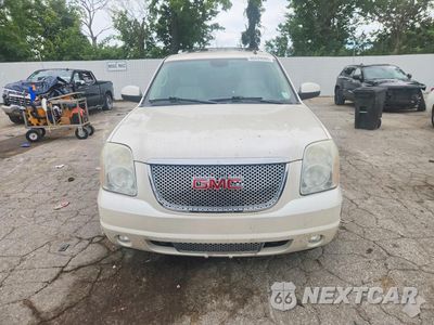 Piąte zdjęcie samochodu w środku: 2011 GMC YUKON DENALI VIN:1GKS2EEF3BR260456 - miniatura