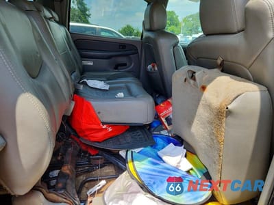 Zdjęcie 11 z 13 samochodu: 2003 CHEVROLET SUBURBAN K1500 VIN:1GNFK16Z73R272763 - miniatura