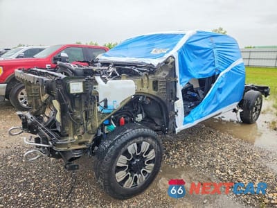 Drugie zdjęcie samochodu z przodu: 2024 GMC SIERRA K3500 DENALI ULTIMATE VIN:1GT49YEY5RF230146 - miniatura