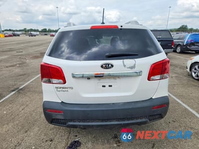 Zdjęcie 6 z 13 samochodu: 2011 KIA SORENTO LX VIN:5XYKT4A18BG155942 - miniatura