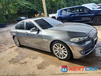 Czwarte zdjęcie samochodu z boku: 2011 BMW 550 I VIN:WBAFR9C52BC270857 - miniatura
