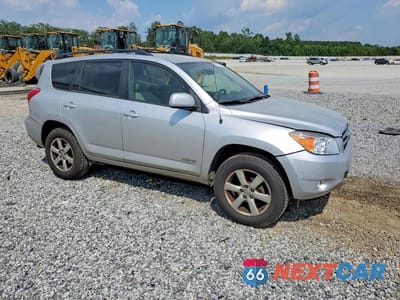 Czwarte zdjęcie samochodu z boku: 2007 TOYOTA RAV4 LIMITED VIN:JTMBD31V975100099 - miniatura