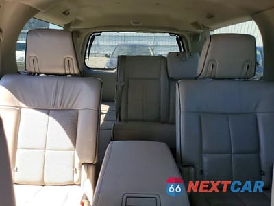 Zdjęcie 10 z 13 samochodu: 2007 LINCOLN NAVIGATOR L VIN:5LMFL28577LJ16455 - miniatura