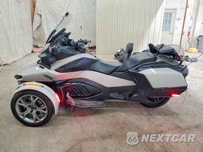 Trzecie zdjęcie samochodu z tyłu: 2021 CAN-AM SPYDER ROADSTER RT VIN:2BXNBDD2XMV003218 - miniatura