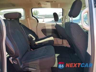 Zdjęcie 11 z 14 samochodu: 2023 CHRYSLER VOYAGER LX VIN:2C4RC1CG9PR597520 - miniatura