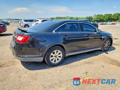 Trzecie zdjęcie samochodu z tyłu: 2010 FORD TAURUS SE VIN:1FAHP2DW8AG119342 - miniatura
