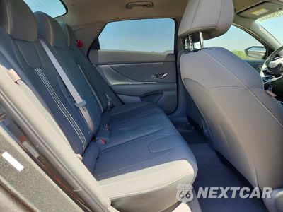 Zdjęcie 10 z 12 samochodu: 2026 HYUNDAI ELANTRA SEL SPORT VIN:KMHLM4DG1TU143533 - miniatura