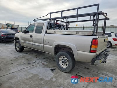 Drugie zdjęcie samochodu z przodu: 2005 GMC SIERRA K2500 HEAVY DUTY VIN:1GTHK29205E140119 - miniatura