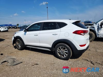 Drugie zdjęcie samochodu z przodu: 2017 HYUNDAI TUCSON SE VIN:KM8J3CA47HU416836 - miniatura