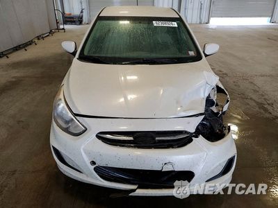 Piąte zdjęcie samochodu w środku: 2016 HYUNDAI ACCENT SE VIN:KMHCT4AEXGU117038 - miniatura