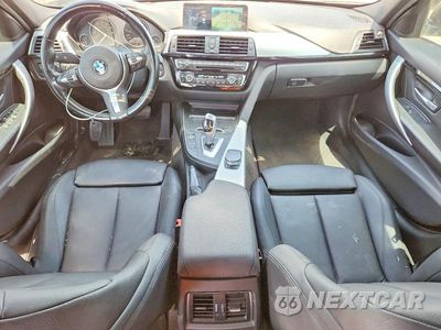 Zdjęcie 8 z 12 samochodu: 2017 BMW 320 I VIN:WBA8E1G38HNU16805 - miniatura