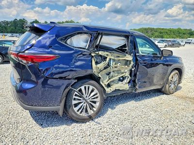 Trzecie zdjęcie samochodu z tyłu: 2021 TOYOTA HIGHLANDER PLATINUM VIN:5TDFZRBH1MS074604 - miniatura