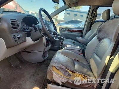 Zdjęcie 7 z 13 samochodu: 2005 CHRYSLER TOWN & COUNTRY LIMITED VIN:2C8GP64L75R240689 - miniatura