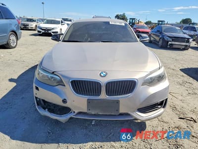 Piąte zdjęcie samochodu w środku: 2014 BMW 228 I VIN:WBA1F5C51EV256131 - miniatura
