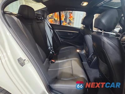 Zdjęcie 10 z 12 samochodu: 2018 BMW 330 XI VIN:WBA8D9C51JA616575 - miniatura