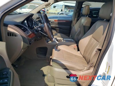 Zdjęcie 7 z 13 samochodu: 2014 CHRYSLER TOWN & COUNTRY TOURING L VIN:2C4RC1CG1ER107777 - miniatura