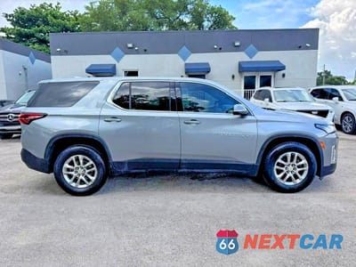 Zdjęcie 13 z 15 samochodu: 2023 CHEVROLET TRAVERSE LS VIN:1GNERFKW3PJ223449 - miniatura