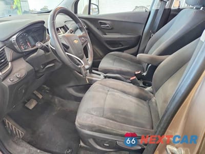 Zdjęcie 7 z 12 samochodu: 2018 CHEVROLET TRAX LS VIN:3GNCJKSB9JL403832 - miniatura