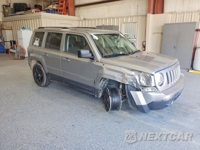Czwarte zdjęcie samochodu z boku: 2016 JEEP PATRIOT SPORT VIN:1C4NJRBB3GD509881 - miniatura