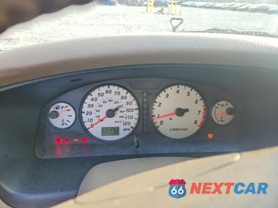 Zdjęcie 9 z 12 samochodu: 2004 NISSAN PATHFINDER SE VIN:JN8DR09X34W803707 - miniatura