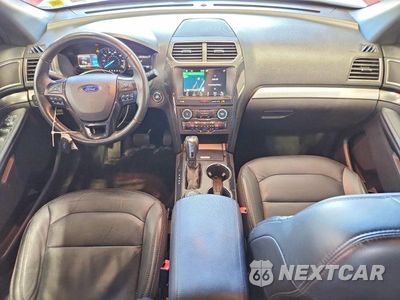 Zdjęcie 8 z 13 samochodu: 2018 FORD EXPLORER XLT VIN:1FM5K8D84JGB53466 - miniatura