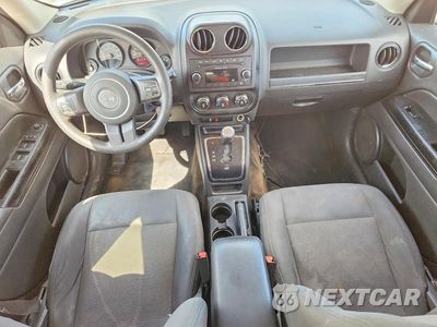 Zdjęcie 15 z 24 samochodu: 2015 JEEP PATRIOT SPORT VIN:1C4NJPBAXFD386588 - miniatura