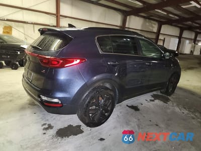 Trzecie zdjęcie samochodu z tyłu: 2020 KIA SPORTAGE S VIN:KNDP63AC3L7774391 - miniatura