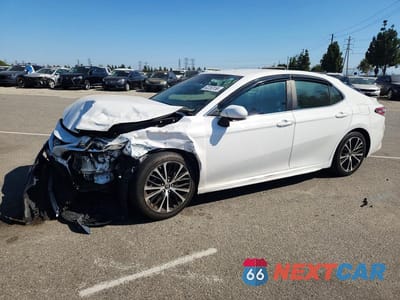 2018 TOYOTA CAMRY SE 4T1B11HK9JU078848 - główne zdjęcie licytacji z USA - miniatura