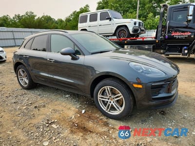 Czwarte zdjęcie samochodu z boku: 2026 PORSCHE MACAN BASE VIN:WP1AA2A58TLB02025 - miniatura