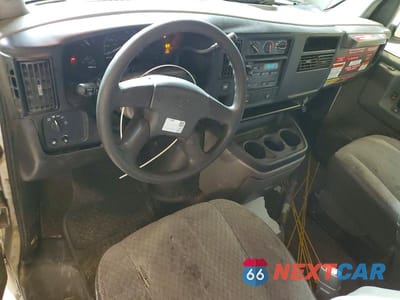 Zdjęcie 8 z 13 samochodu: 2007 CHEVROLET EXPRESS G3500 VIN:1GAHG39U071128466 - miniatura